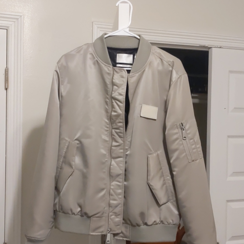Bomber jacket